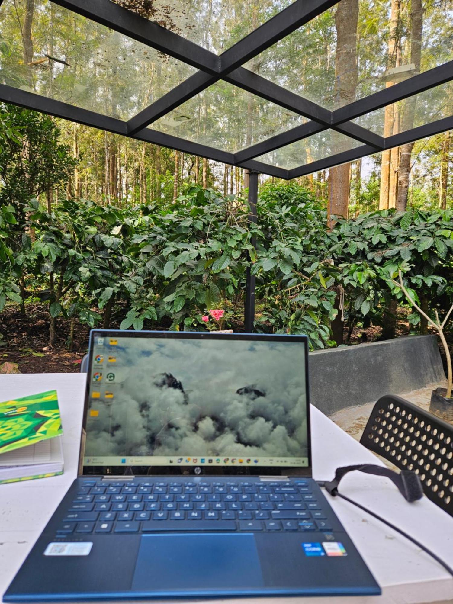 Benomadic Eco Hostel, Madikeri, Coorg Suntikoppa Esterno foto